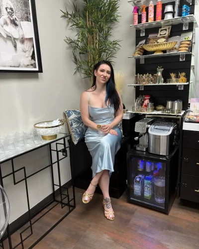 Luxury Hair Salon Owner, Entrepreneur and Founder